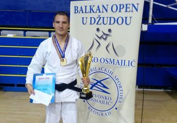 Bojan Došen zlatni na Memorijalu Zvonko Osmajlić"