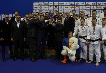 Neskrivene  ambicije Crvene zvezde 
