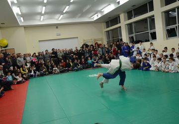Mladi džudisti Crvene zvezde oduševili na tradicionalnom polaganju za pojaseve 