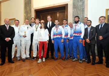 Predsednik Srbije Aleksandar Vučić primio osvajače medalja iz Tel Aviva 