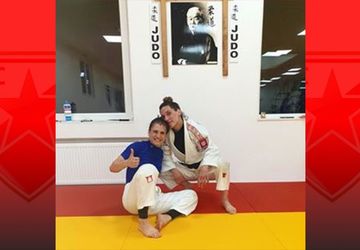 Milica i Jovana bruse formu u Lukavici 