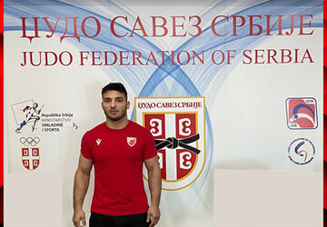 ​Rekviašvili dobio srpski pasoš : Čast mi je što sam deo trofejne džudo porodice